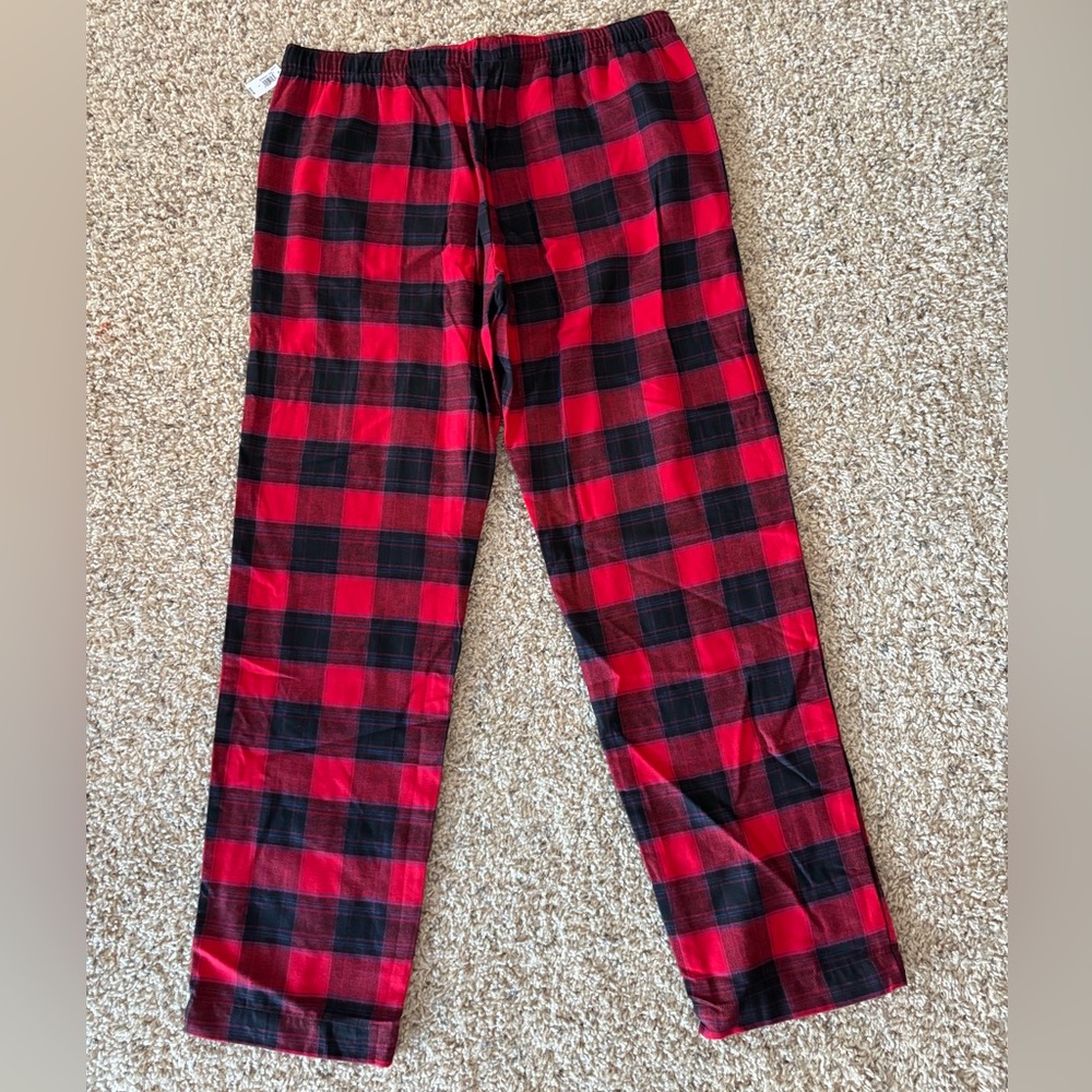 GAP Men’s Red & Black Plaid Pajama Pants